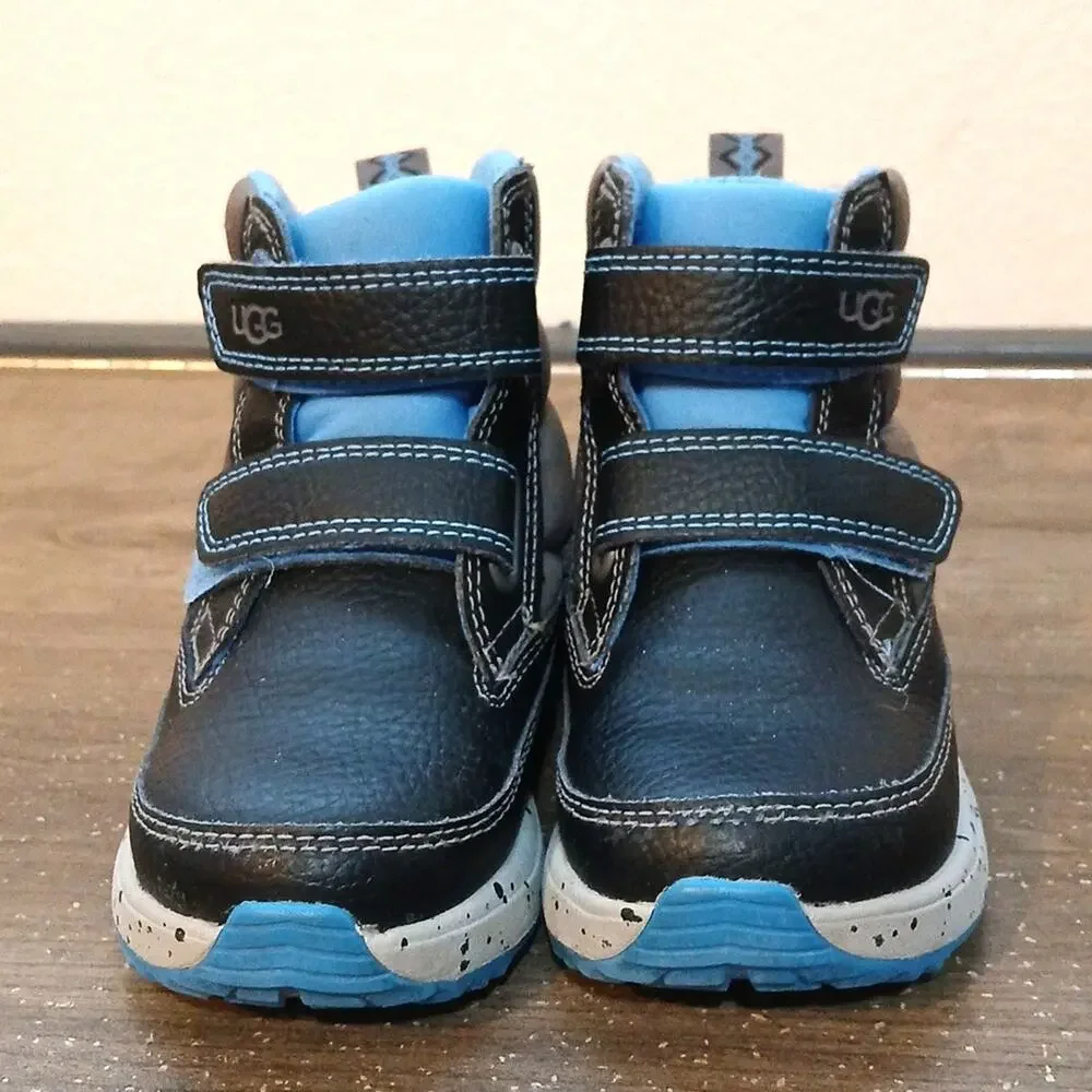 UGG Unisex-child T Dannie Weather Toddler Boots
